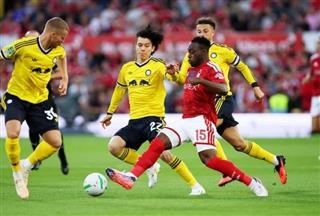 Carabao Cup: Η Λιντς πέταξε εκτός τη Νότιγχαμ, πρόκριση στα πέναλτι για την Χαλ του Τζολάκη